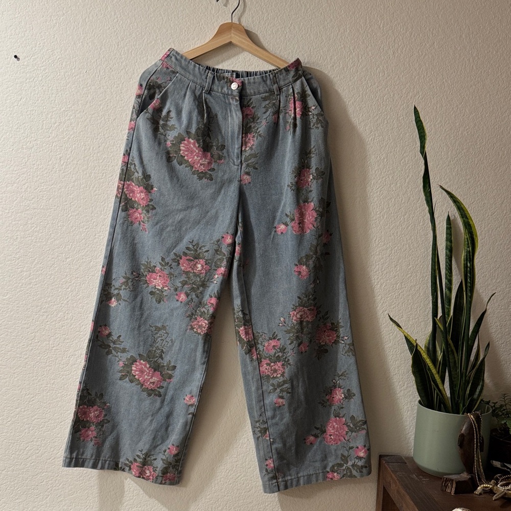 Dressed in LALA Floral Gray and Pink Wide Leg Jeans